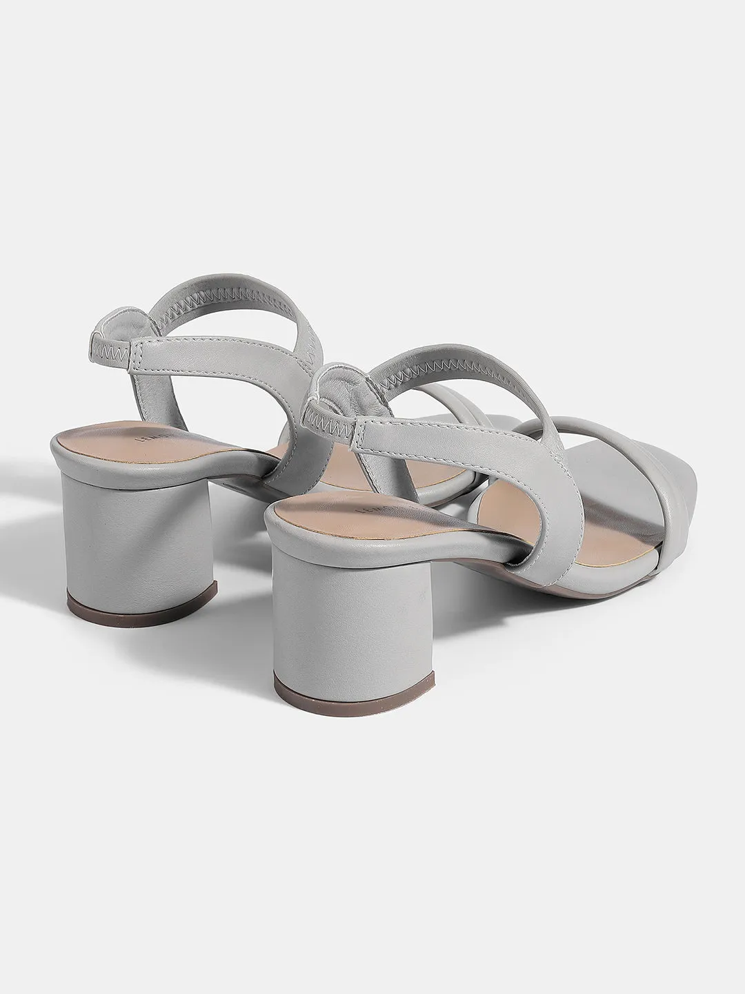 Chic Block Heel Sandals with Slingback