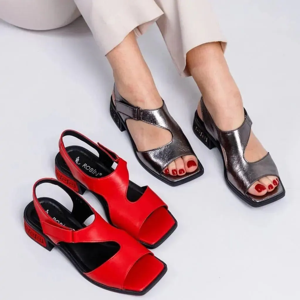 Chic casual leather sandals