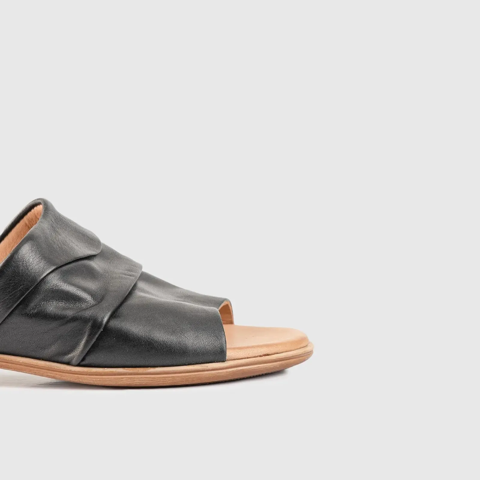 Leather Flat Comfort Sandals Black 8540