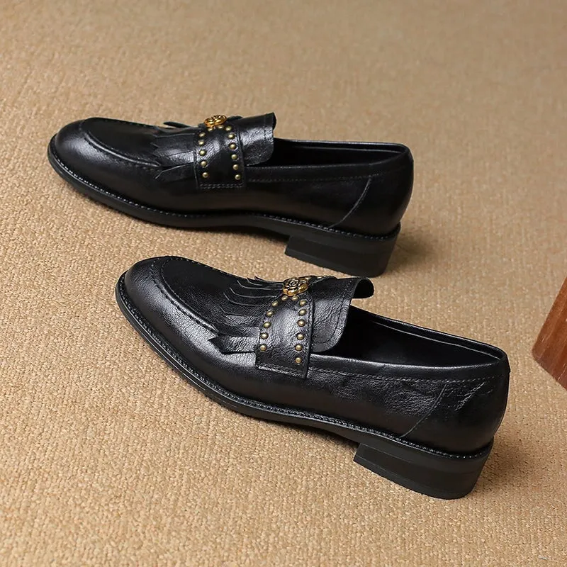 Retro Leather Tassels Loafers for Women Round Toe in Black/Beige