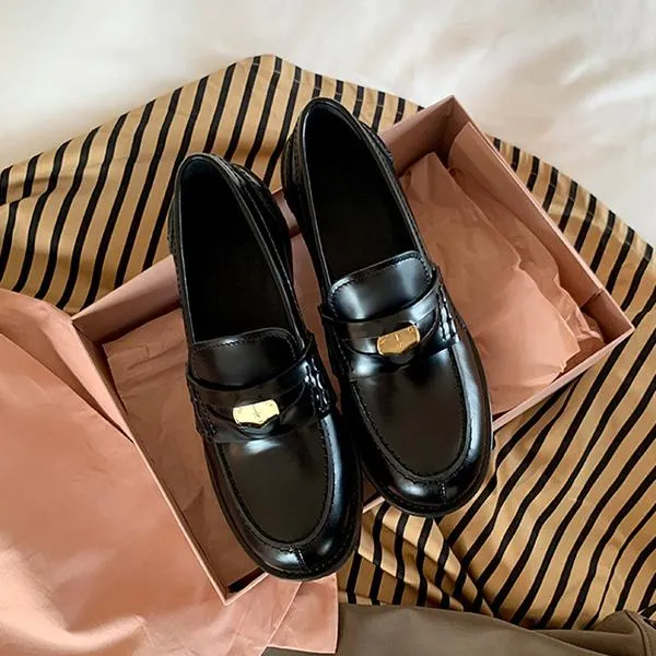 Women's Retro Gold Coin Decorated Slip-On Flat Loafers 45072455S